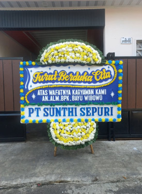 Papan Bunga Duka di Sungai Tebelian